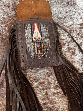 Back cinch saddle cell phone holder