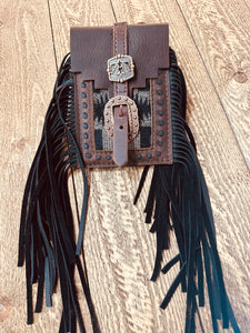 Back cinch saddle cell phone holder