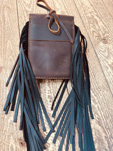 Back cinch saddle cell phone holder