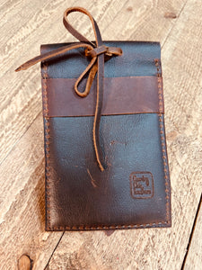 Back cinch saddle cell phone holder