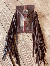 Load image into Gallery viewer, Back cinch saddle cell phone holder
